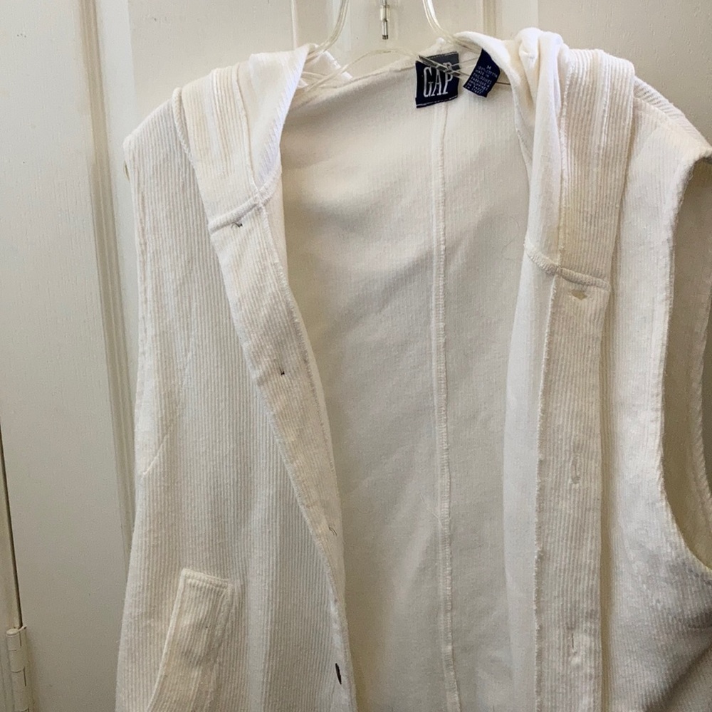 FINAL MARKDOWN MEN’S gap hooded vest medium